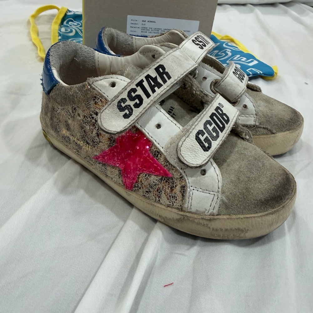 Golden Goose Kids White Sneakers with Pink Star and Blue Heel